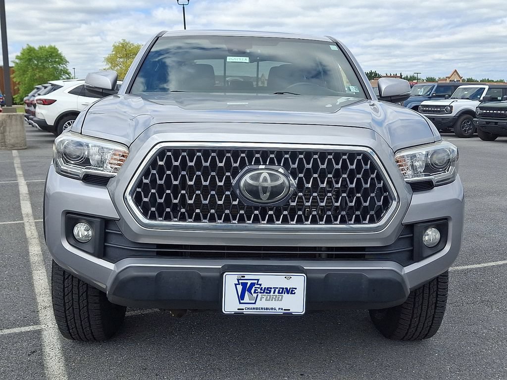 Used 2019 Toyota Tacoma TRD Off-Road AWD/4WD image 2