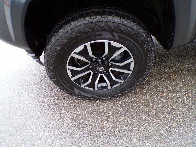 Used 2023 Toyota Tacoma TRD Sport w/ Technology Package AWD/4WD image 8