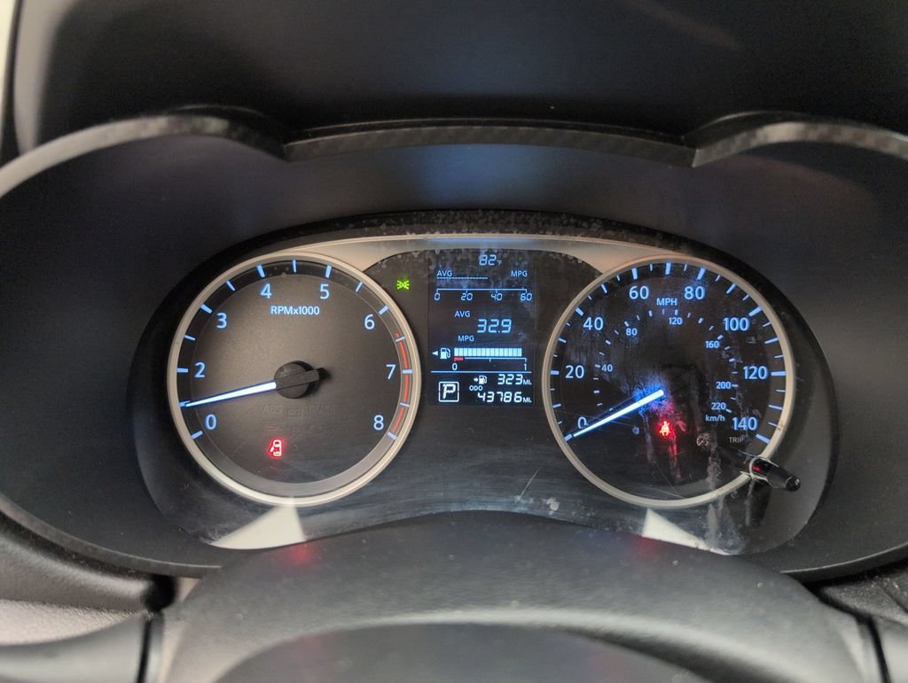 Used 2025 Nissan Versa S FWD image 22