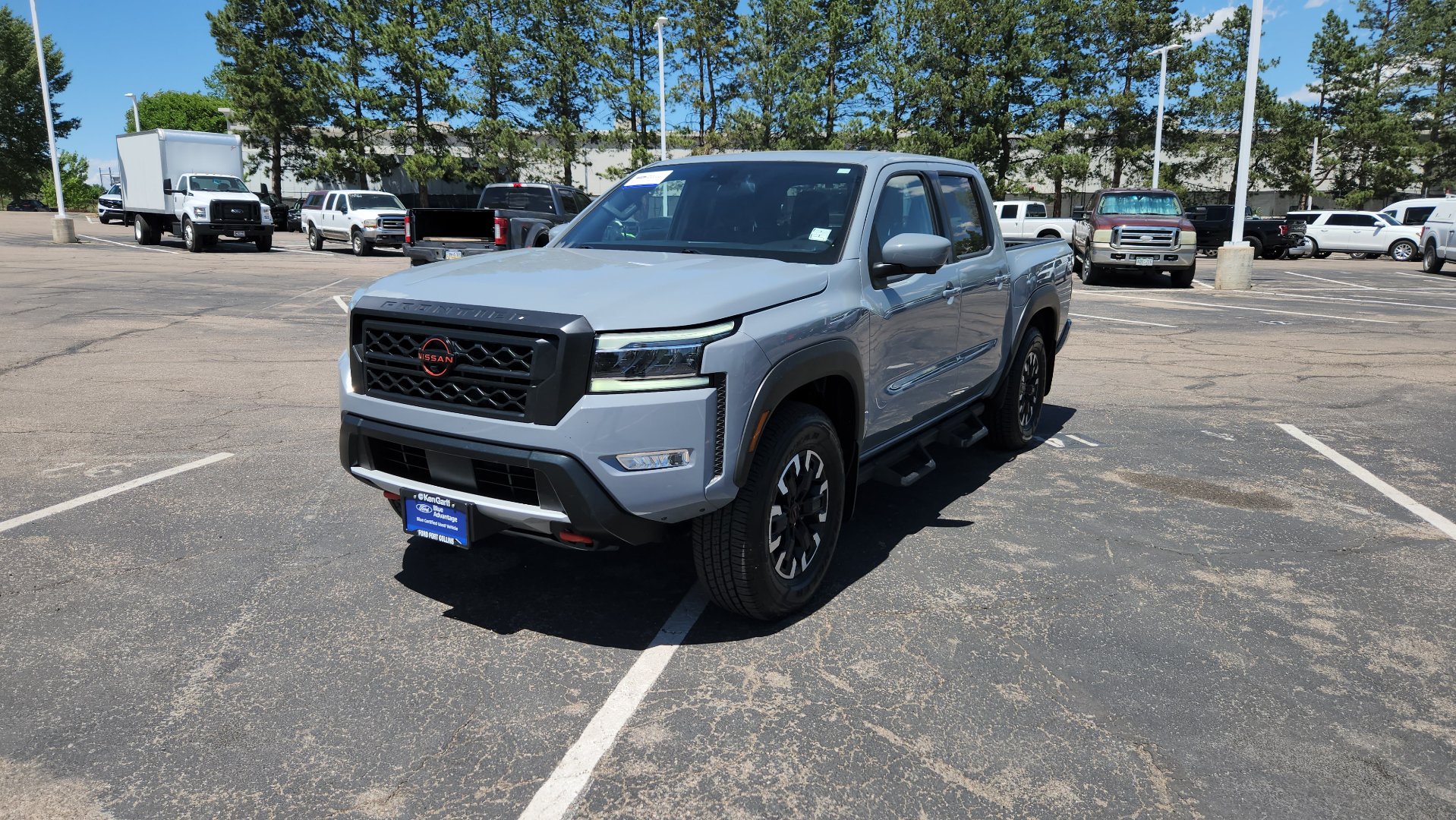 Used 2023 Nissan Frontier PRO-4X w/ Pro Convenience Package AWD/4WD image 3