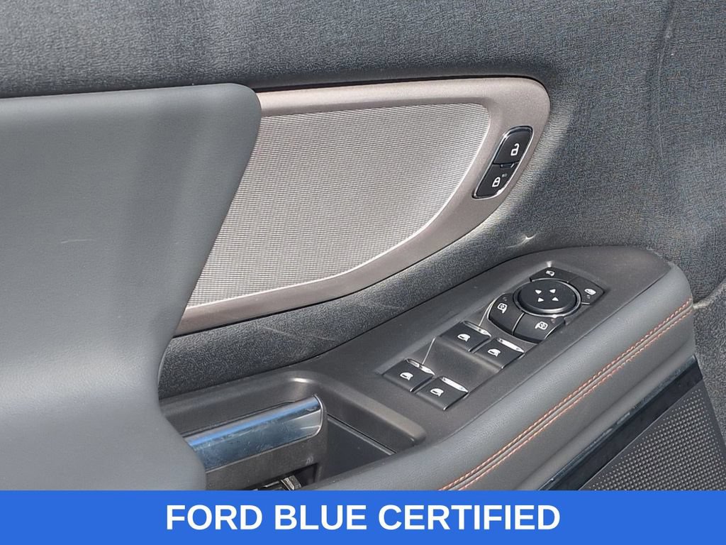 Certified 2025 Ford Expedition Active AWD/4WD image 10