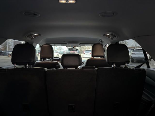 Certified 2021 Ford Explorer XLT w/ Equipment Group 202A image 16