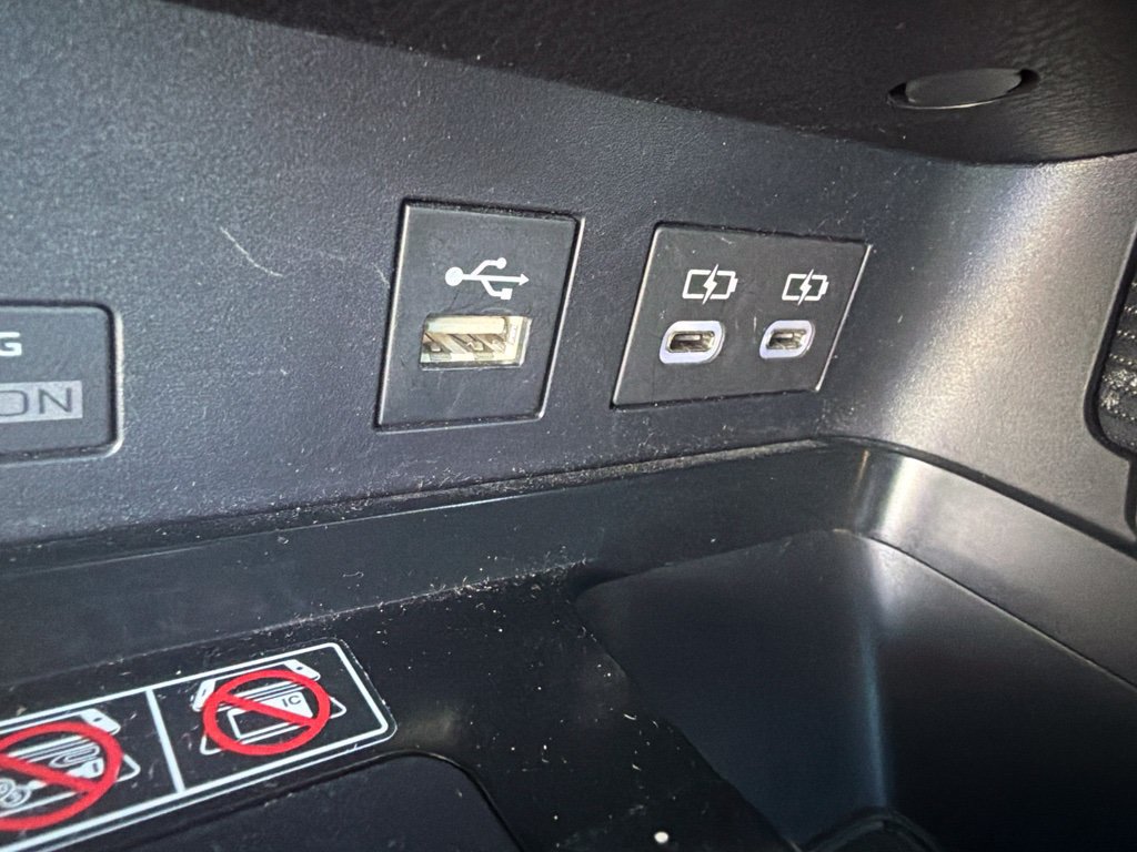 Used 2025 Toyota Camry SE FWD image 24