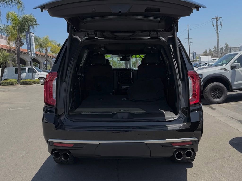 Used 2024 GMC Yukon Denali AWD/4WD image 10