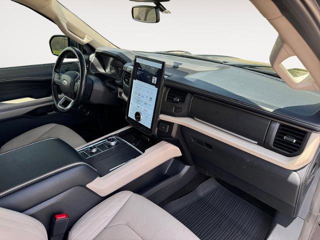 Certified 2023 Ford Expedition Platinum AWD/4WD image 15