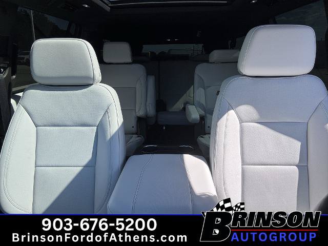 Used 2025 Chevrolet Suburban Premier w/ Sun And Tow Package AWD/4WD image 34