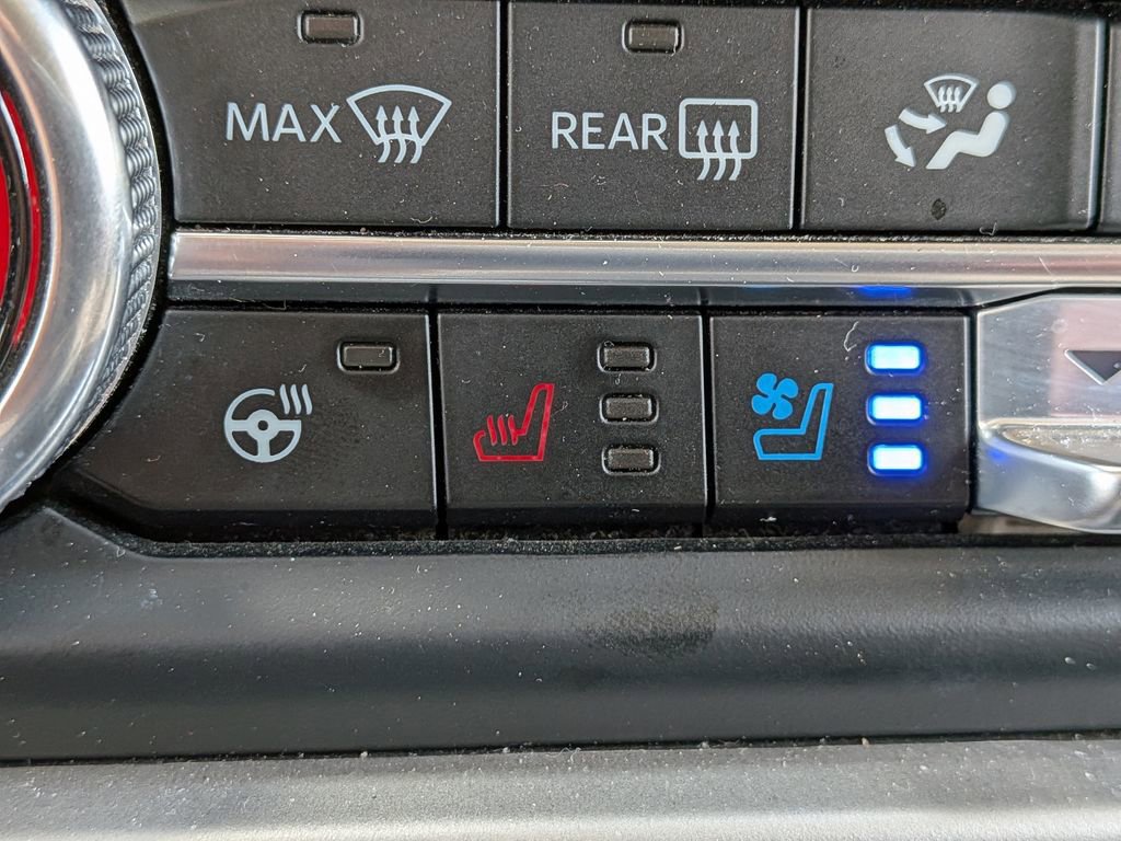 Certified 2024 Ford Expedition Max XLT image 25