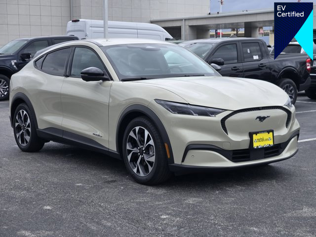 Certified 2025 Ford Mustang Mach-E Select w/ Comfort Package Lite image 1