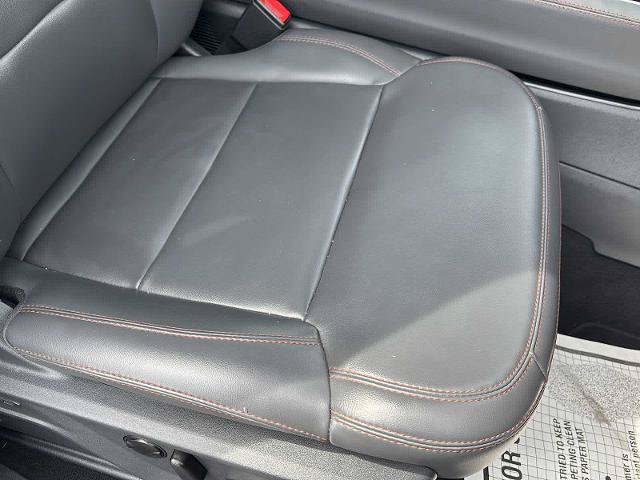 Certified 2025 Ford Expedition Active AWD/4WD image 30
