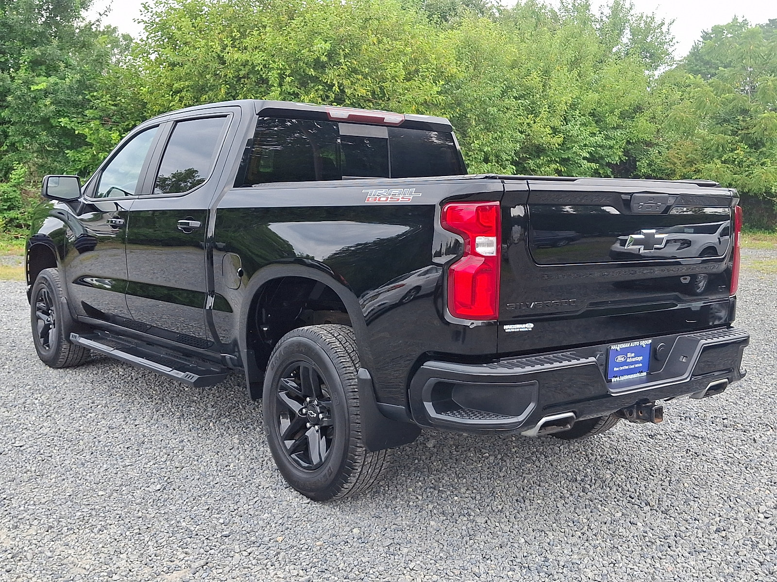 Used 2021 Chevrolet Silverado 1500 LT Trail Boss w/ Convenience Package II AWD/4WD image 5