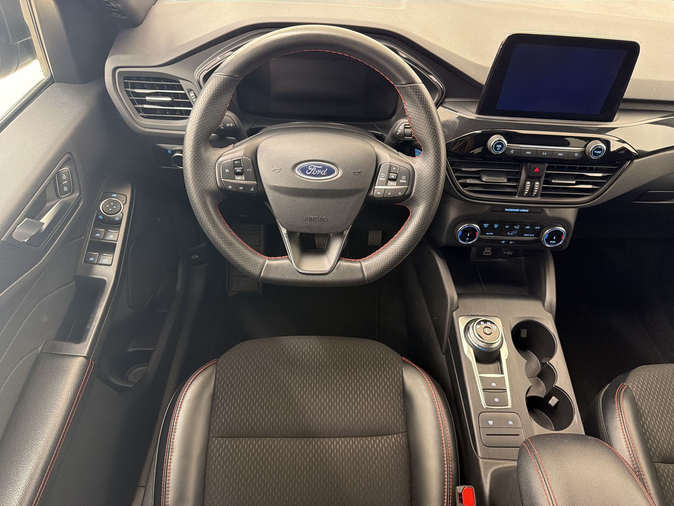 Certified 2025 Ford Escape ST-Line FWD image 27