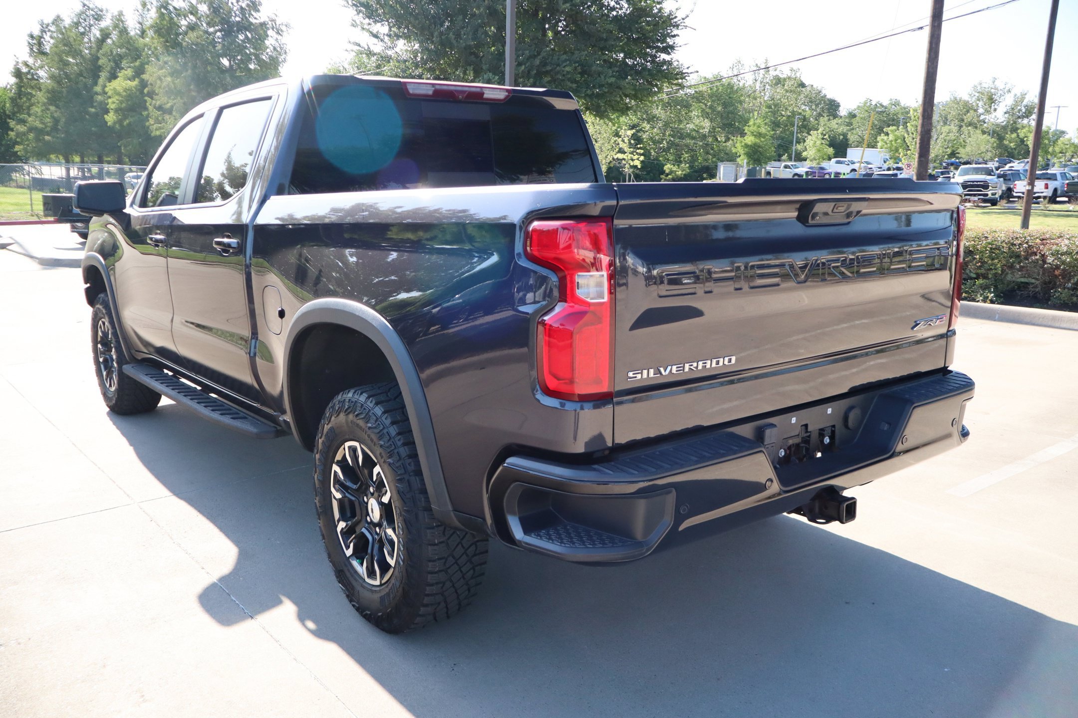 Used 2023 Chevrolet Silverado 1500 ZR2 AWD/4WD image 7