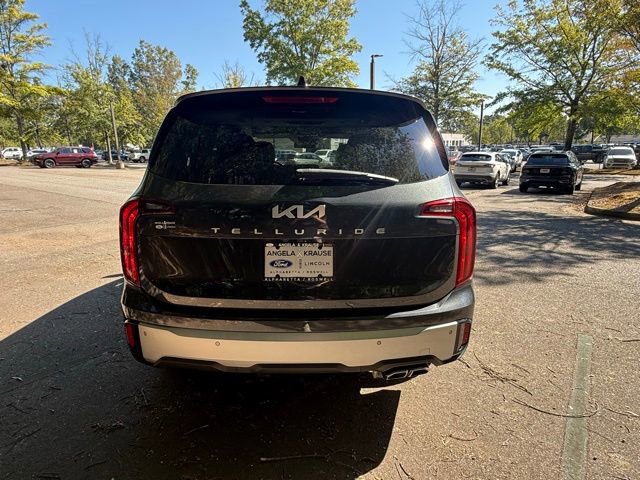 Used 2024 Kia Telluride S w/ S Sunroof Package image 4