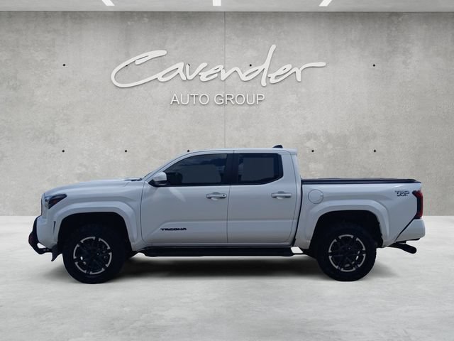 Used 2025 Toyota Tacoma TRD Sport AWD/4WD image 14