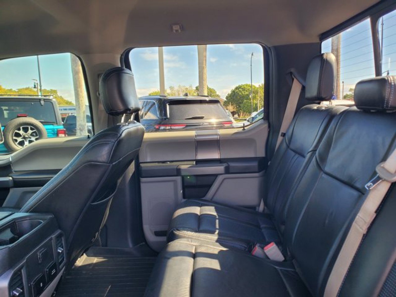 Certified 2018 Ford F150 XLT w/ Equipment Group 302A Luxury image 29