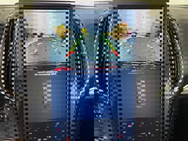 Certified 2023 Ford Edge Titanium image 26