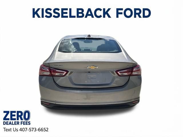 Used 2022 Chevrolet Malibu LT FWD image 5