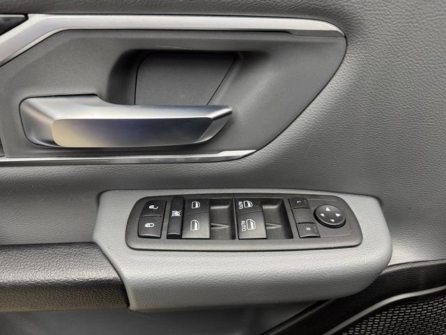 Used 2022 RAM 1500 Big Horn AWD/4WD image 9