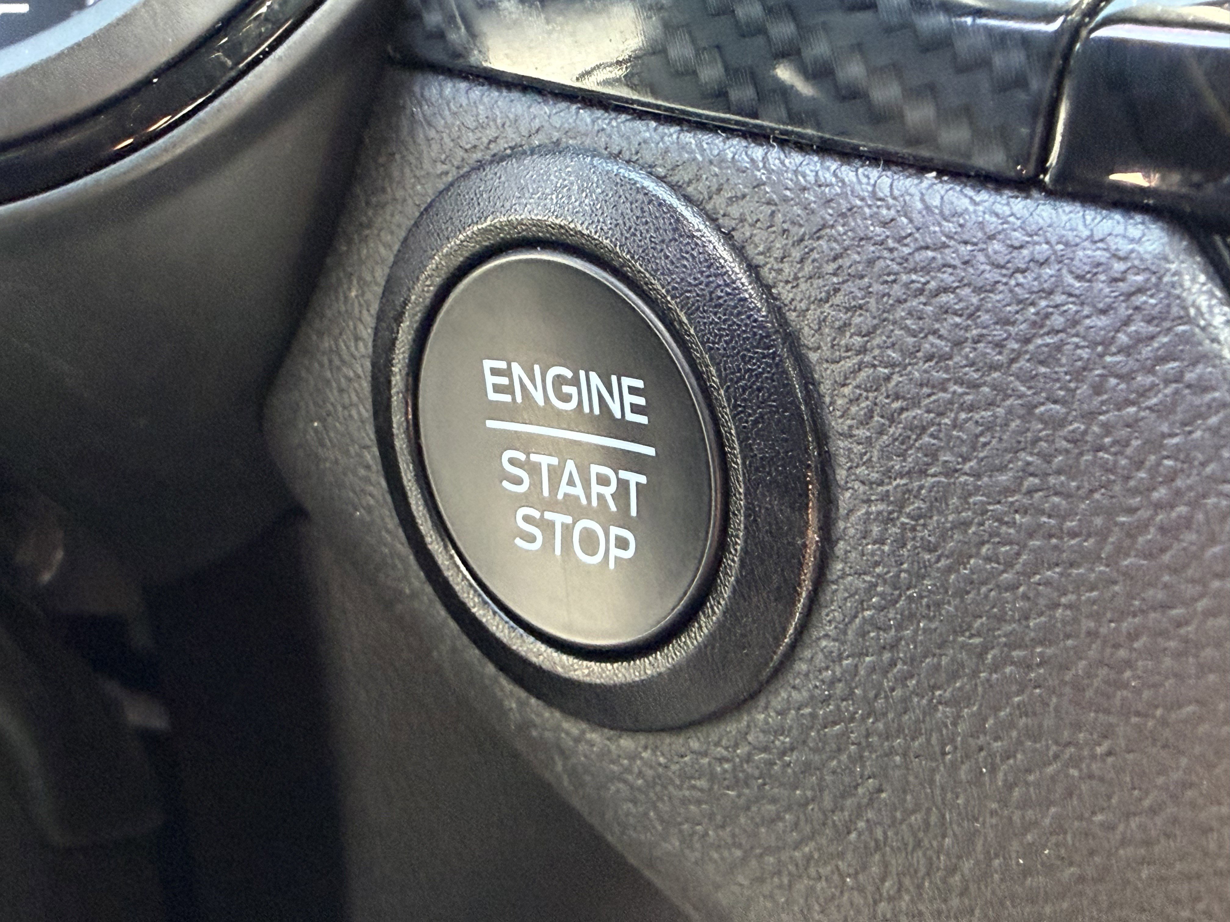 Certified 2025 Ford Escape ST-Line AWD/4WD image 23