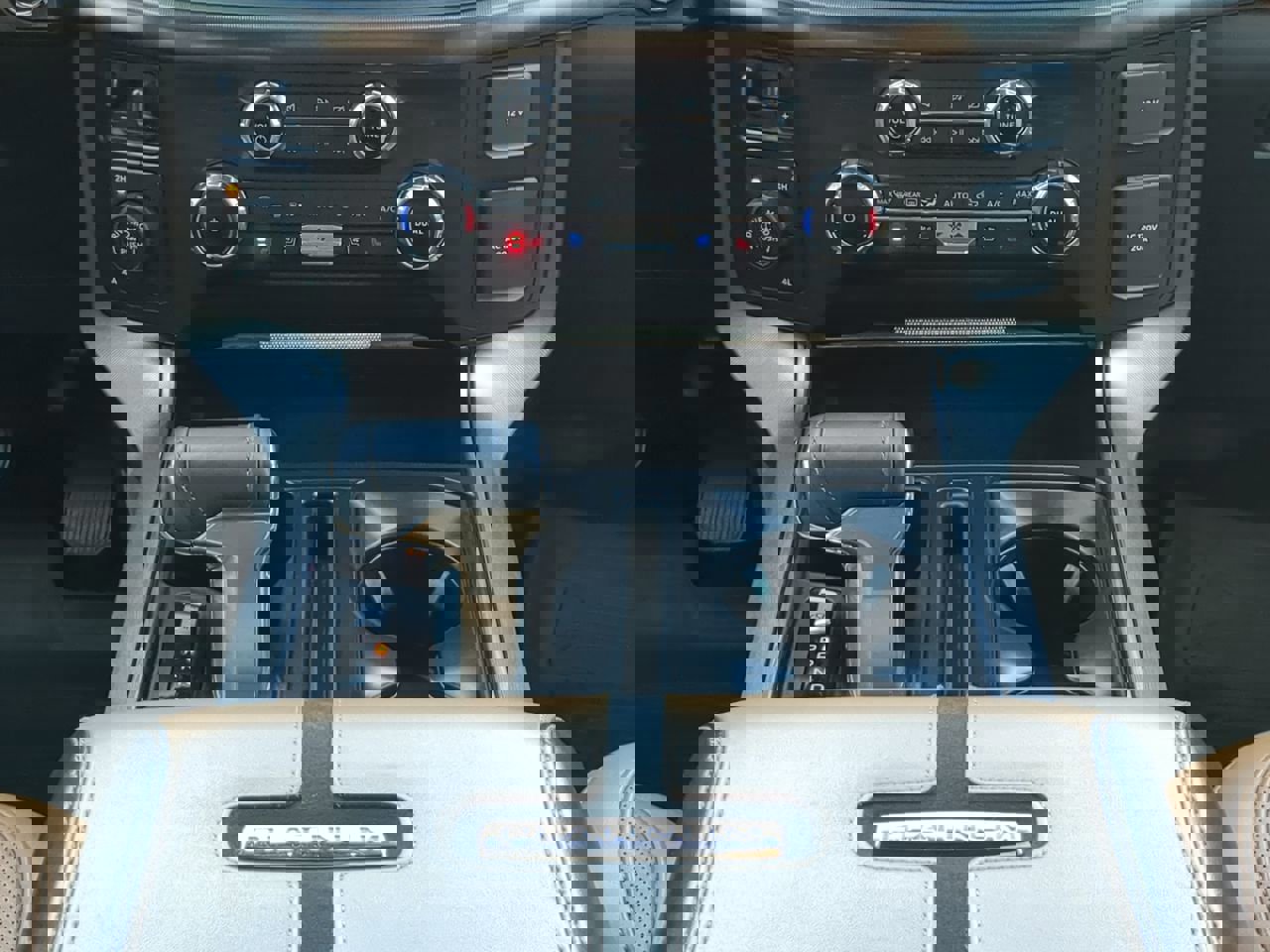 Certified 2023 Ford F150 Platinum w/ Equipment Group 701A High image 17