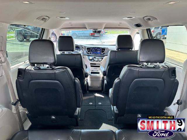 Used 2024 Chrysler Pacifica Touring-L FWD image 36