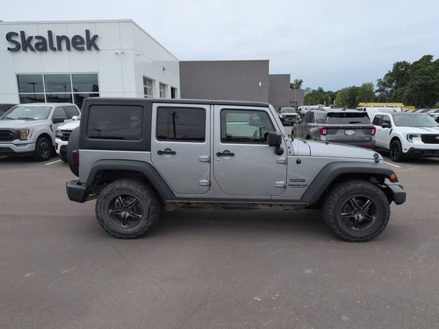 Used 2017 Jeep Wrangler Unlimited Sport w/ Quick Order Package 24S AWD/4WD image 8