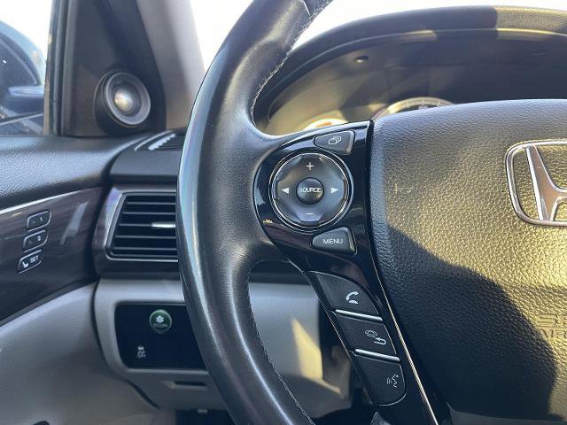 Used 2017 Honda Accord EX-L image 13