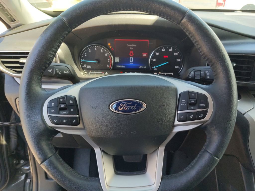 Certified 2022 Ford Explorer XLT w/ Equipment Group 202A image 28