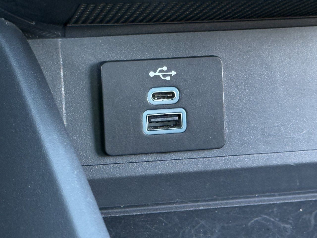 Certified 2025 Ford Mustang Premium RWD image 21
