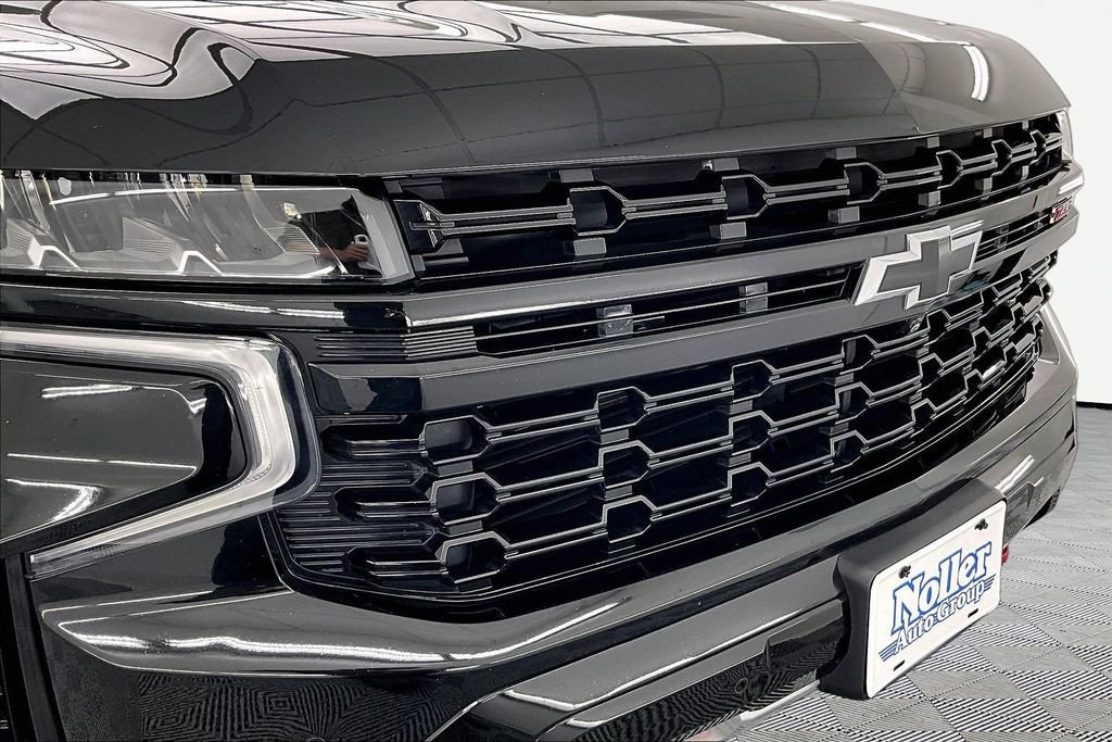 Used 2024 Chevrolet Tahoe Z71 w/ Luxury Package AWD/4WD image 29