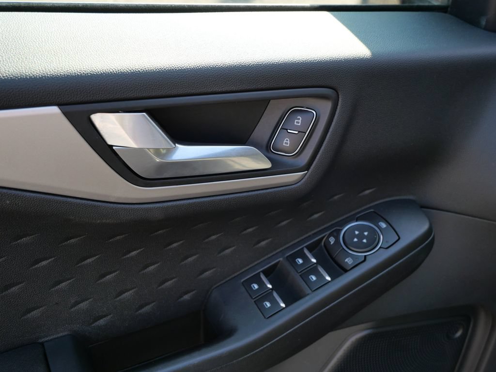 Certified 2020 Ford Escape SE AWD/4WD image 23