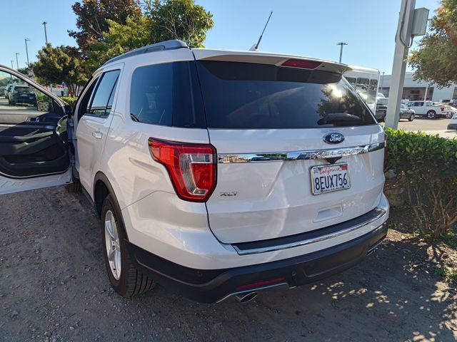 Certified 2018 Ford Explorer XLT w/ Equipment Group 202A image 22