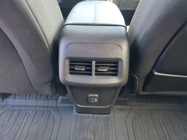 Used 2023 GMC Terrain SLE w/ Driver Convenience Package AWD/4WD image 18