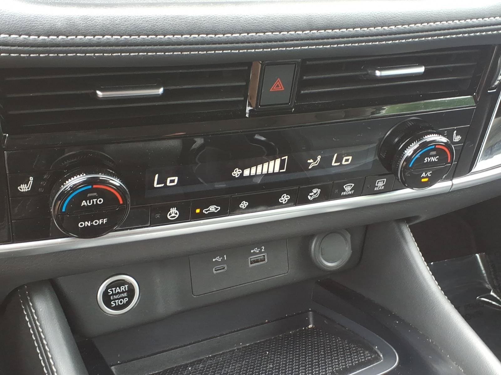 Used 2023 Nissan Rogue SL AWD/4WD image 20