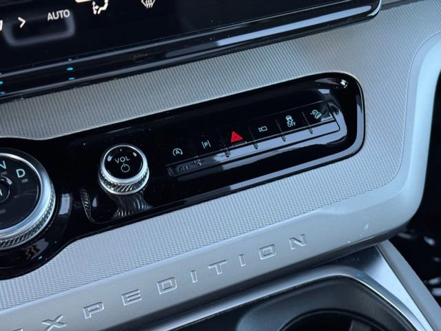 Certified 2025 Ford Expedition Max Active image 21