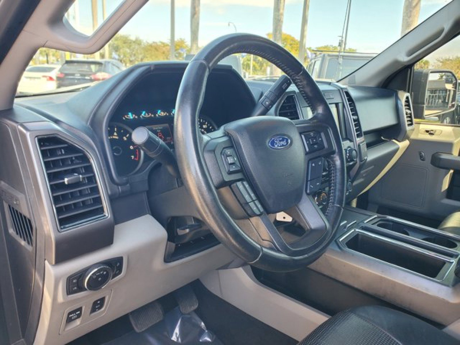 Certified 2018 Ford F150 XLT w/ Equipment Group 302A Luxury image 9