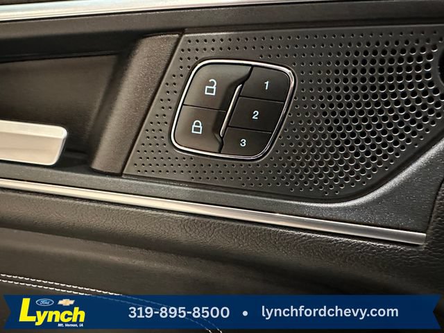 Certified 2024 Ford Edge Titanium AWD/4WD image 6