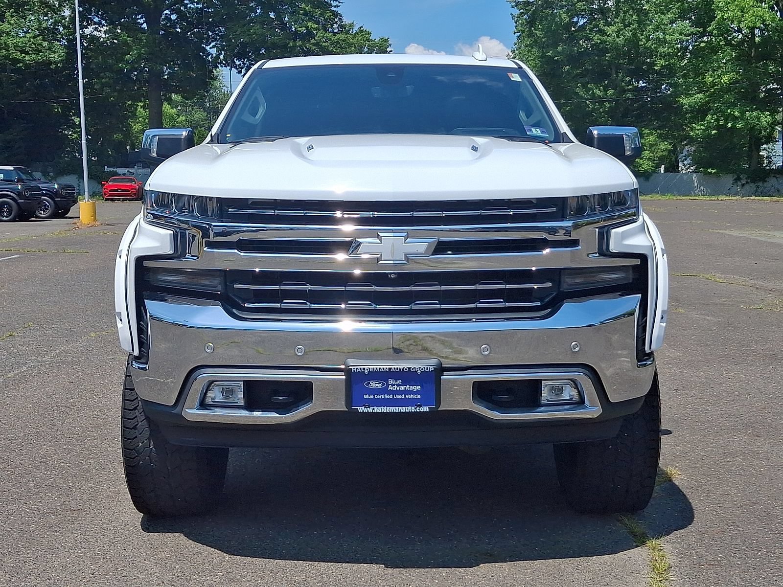 Used 2019 Chevrolet Silverado 1500 LTZ w/ LTZ Premium Package AWD/4WD image 2