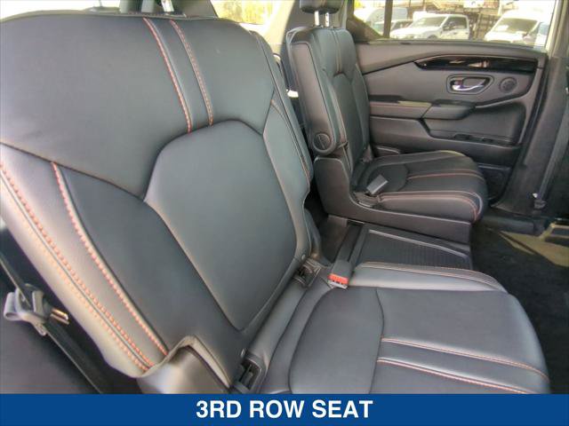 Used 2025 Honda Pilot TrailSport image 22