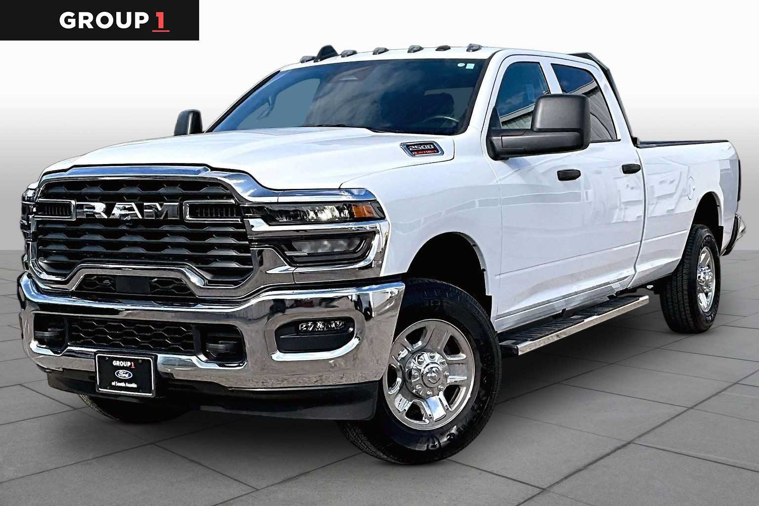 Used 2026 RAM 2500 Tradesman w/ Chrome Appearance Group AWD/4WD image 1