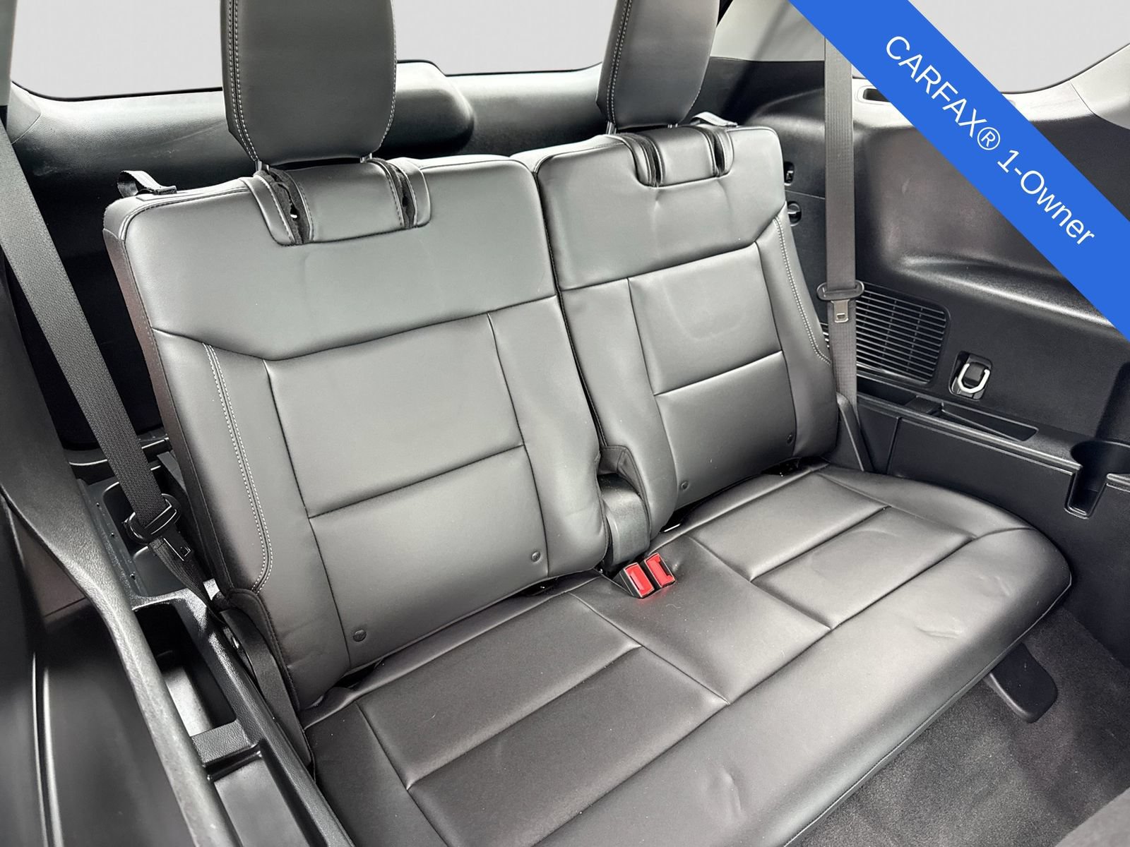 Certified 2023 Ford Explorer XLT w/ Equipment Group 202A AWD/4WD image 25