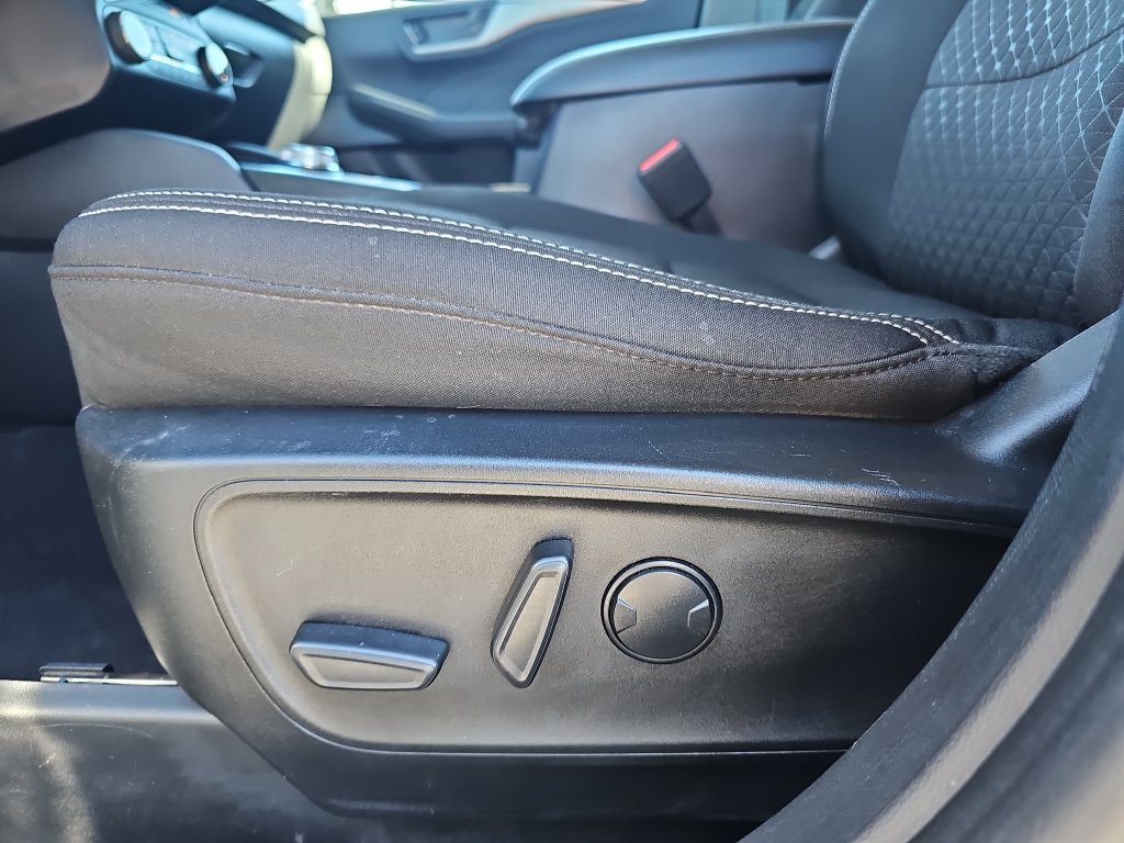 Certified 2023 Ford Escape Active AWD/4WD image 27