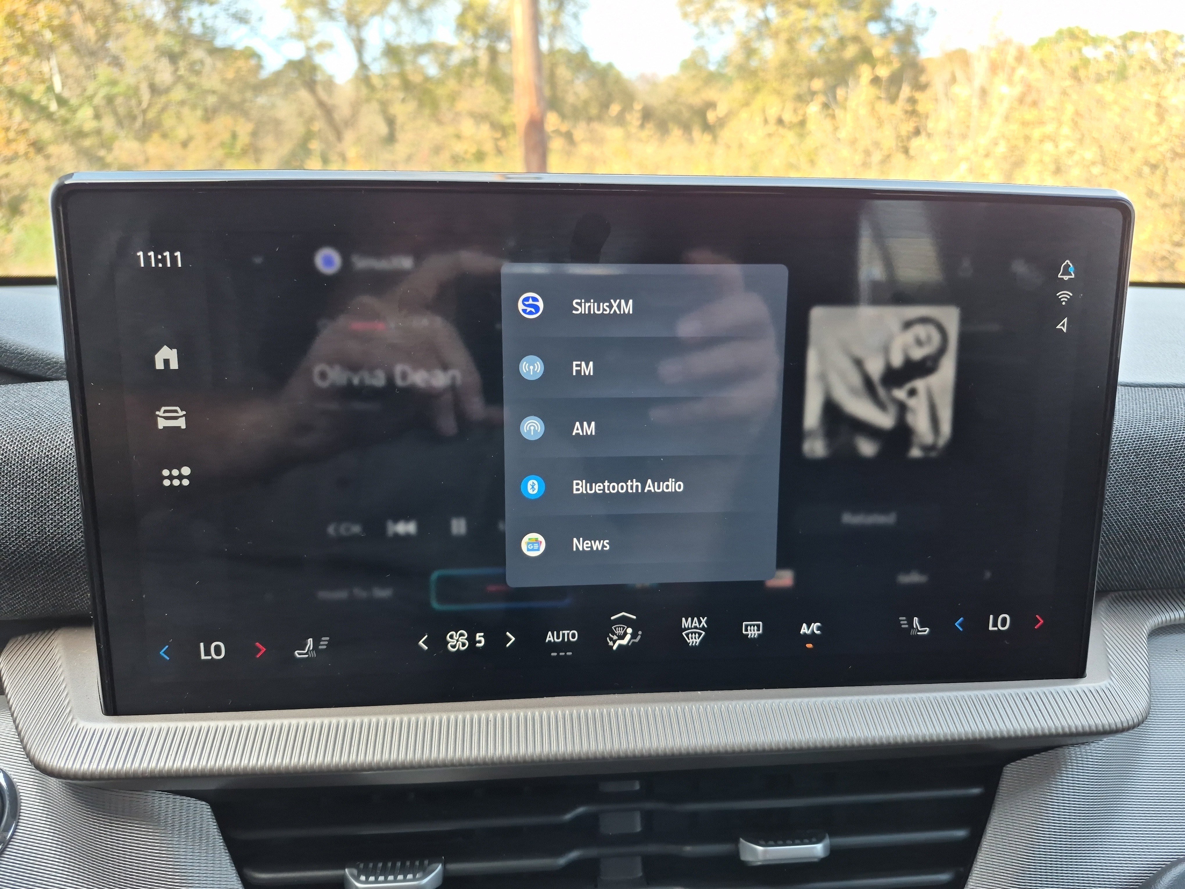 Certified 2025 Ford Explorer Active image 35