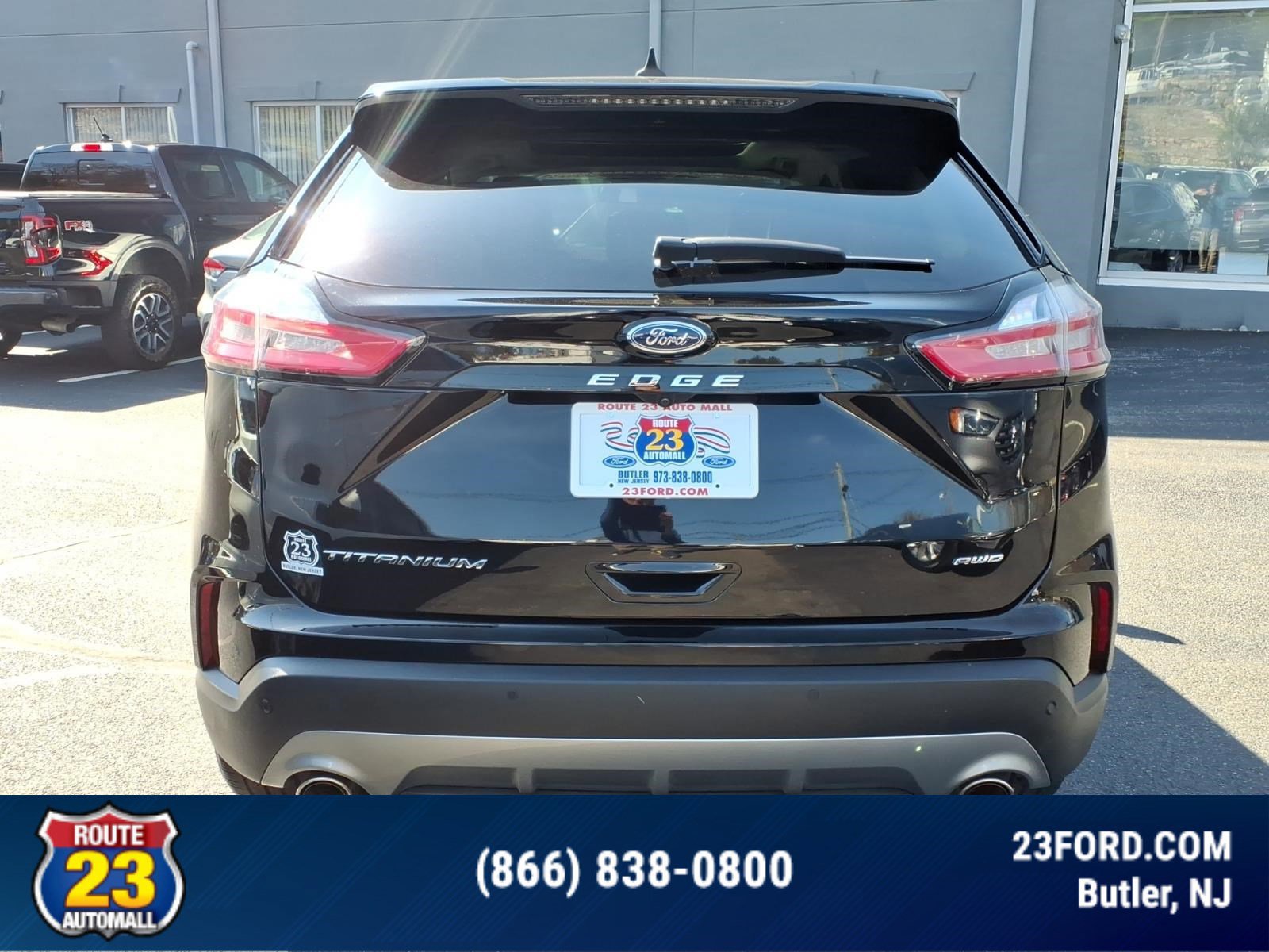 Certified 2023 Ford Edge Titanium w/ Equipment Group 301A AWD/4WD image 4