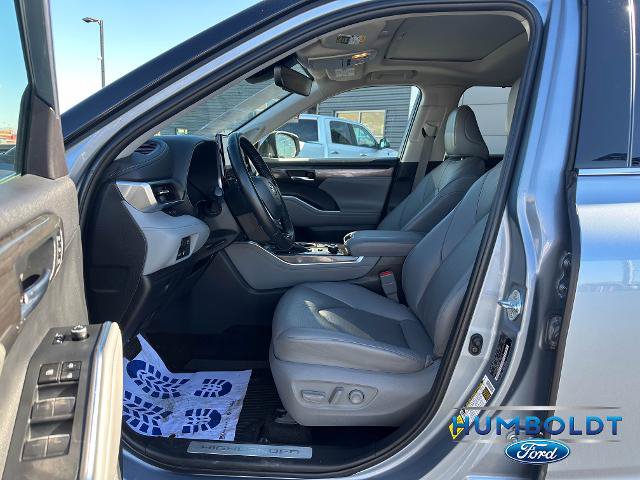 Used 2023 Toyota Highlander Limited AWD/4WD image 13