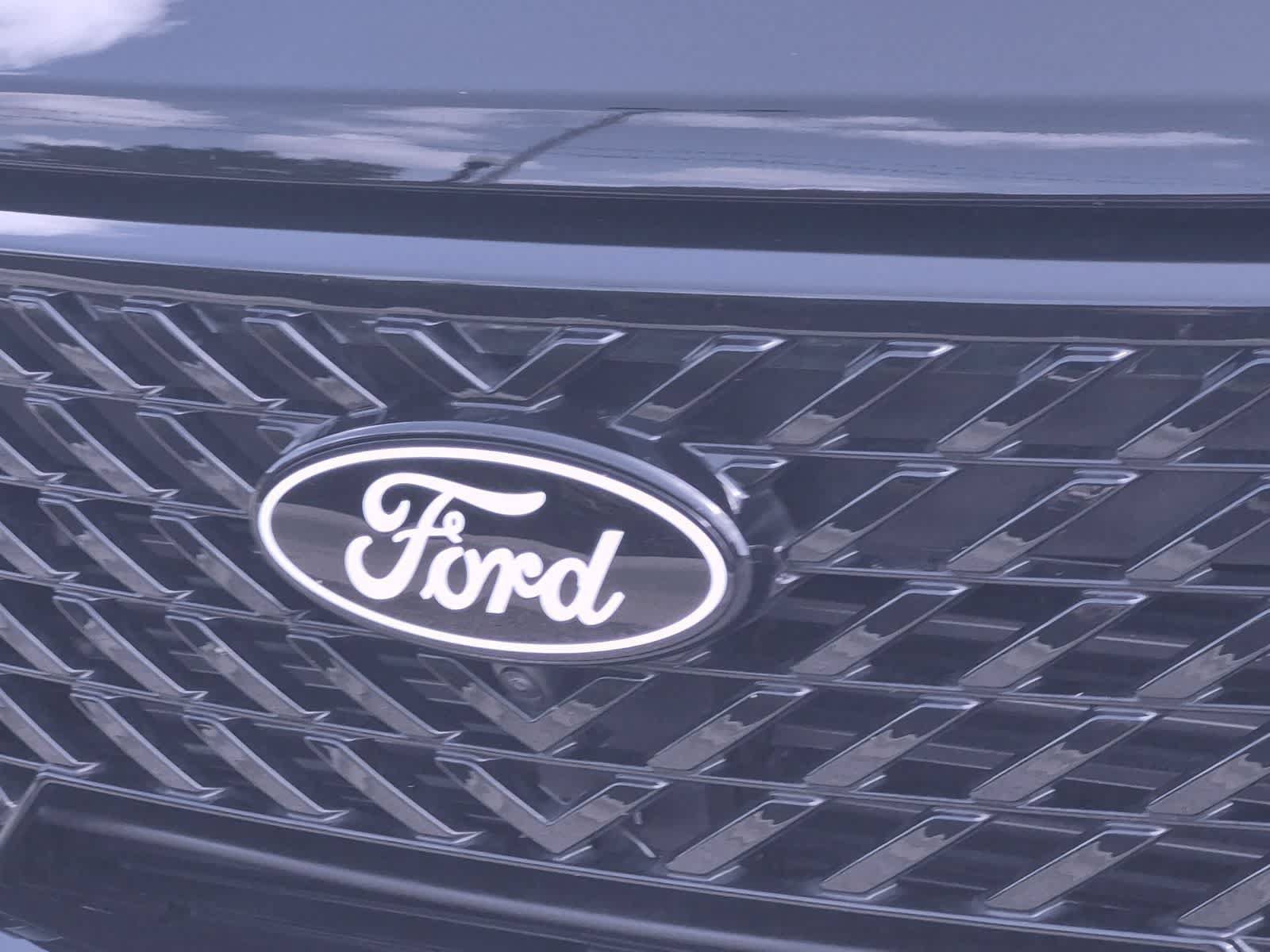 Certified 2025 Ford Maverick Lariat w/ Black Appearance Package AWD/4WD image 12