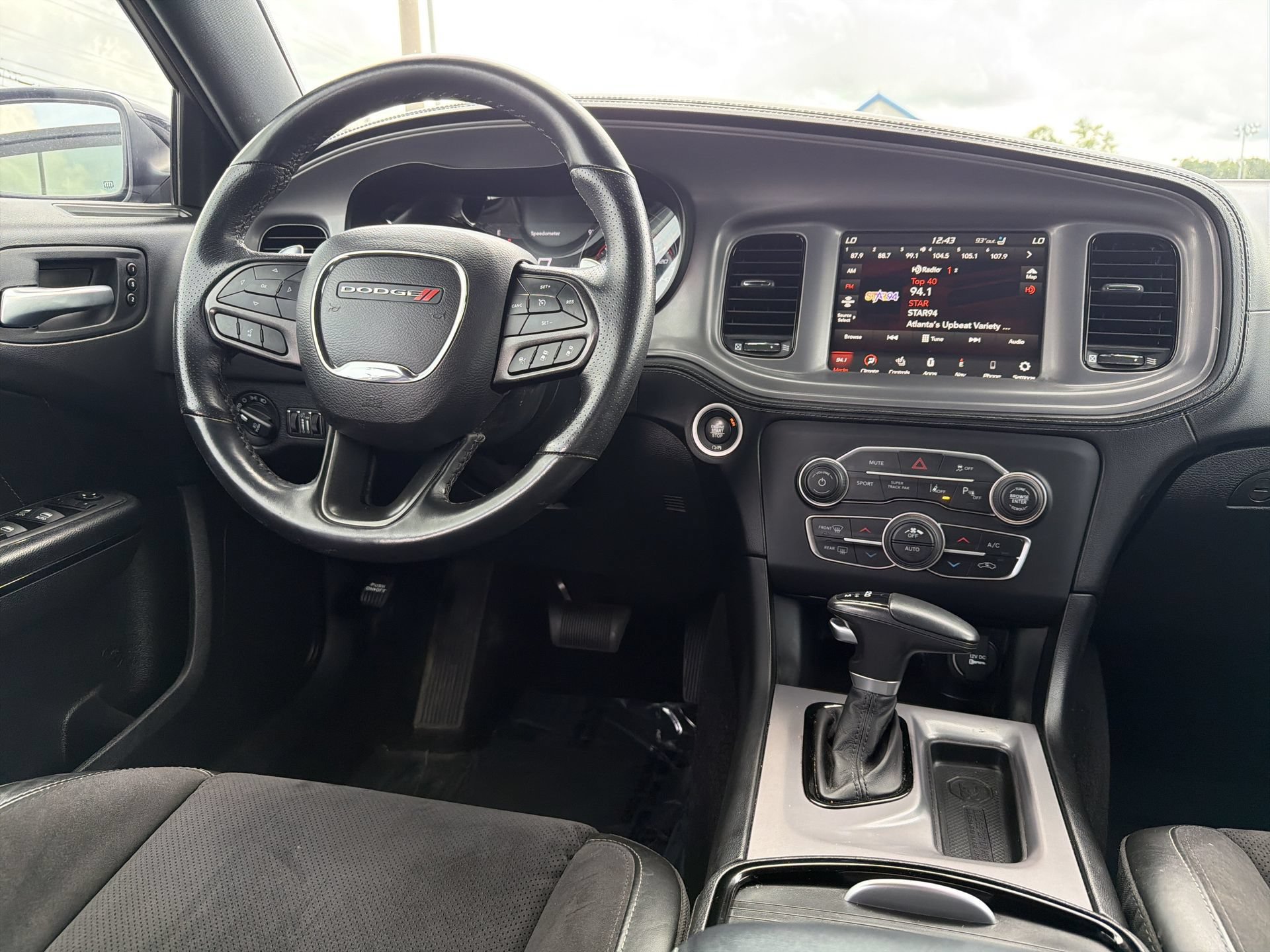 Used 2023 Dodge Charger R/T w/ Plus Group RWD image 3