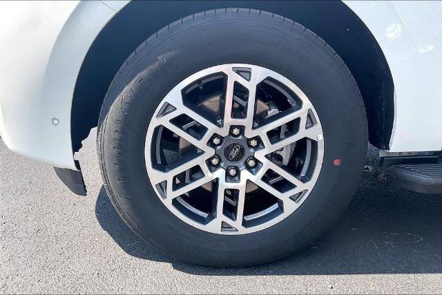 Certified 2025 Ford Expedition Max Active RWD image 9