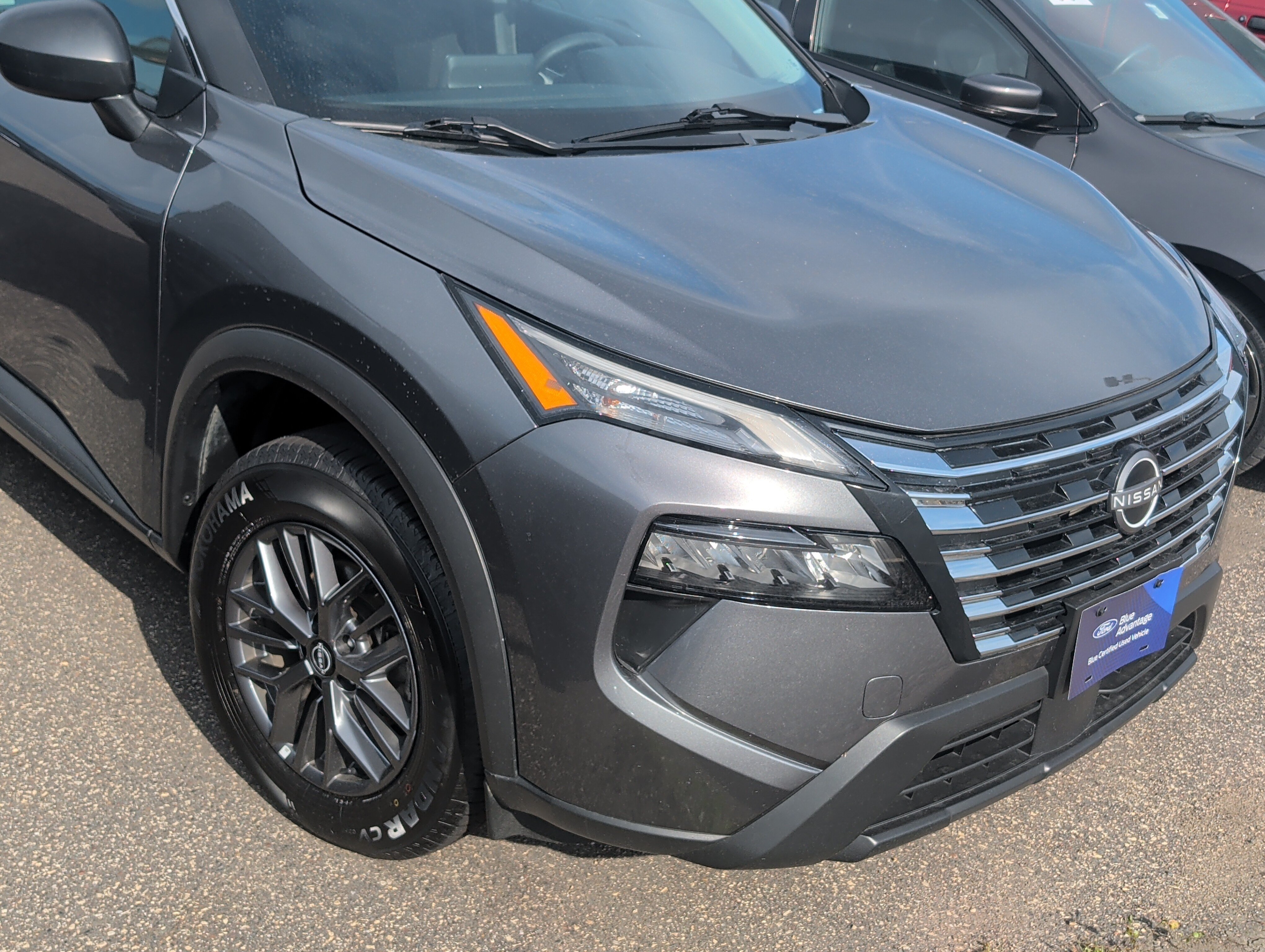Used 2024 Nissan Rogue S AWD/4WD image 8