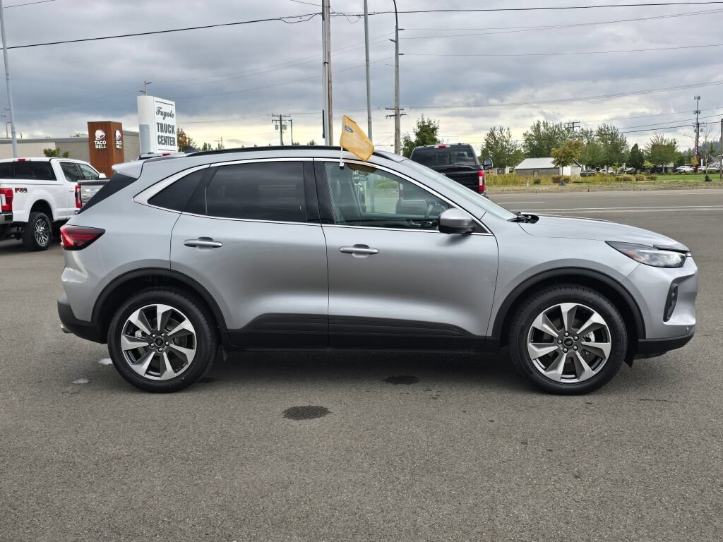 Certified 2024 Ford Escape Platinum AWD/4WD image 5